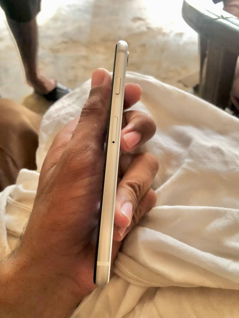 Apple iPhone SE 0