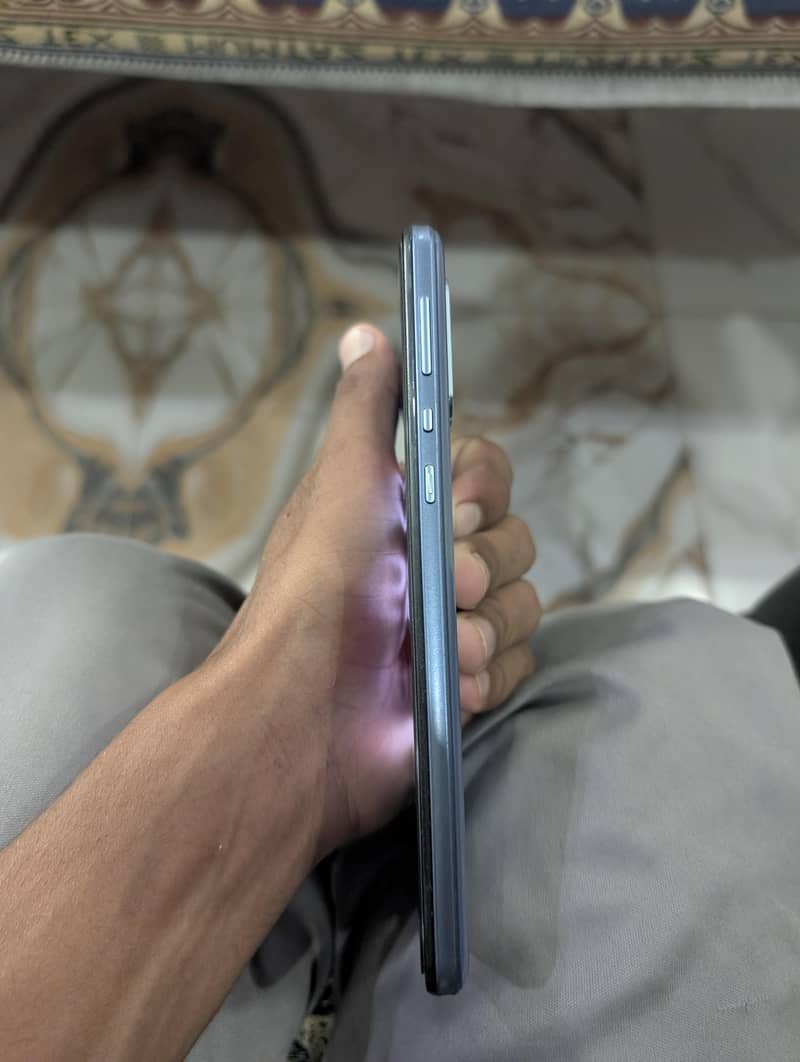 Sharp Aquos Zero 5, 5g 3