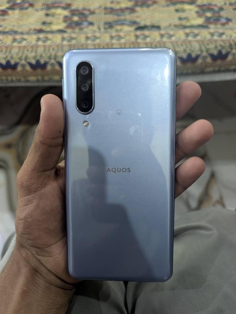 Sharp Aquos Zero 5, 5g 6