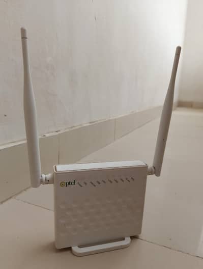 ZTE PTCL VDSL2 Wireless N300 Modem Router H168N V3.5  - Box Pack