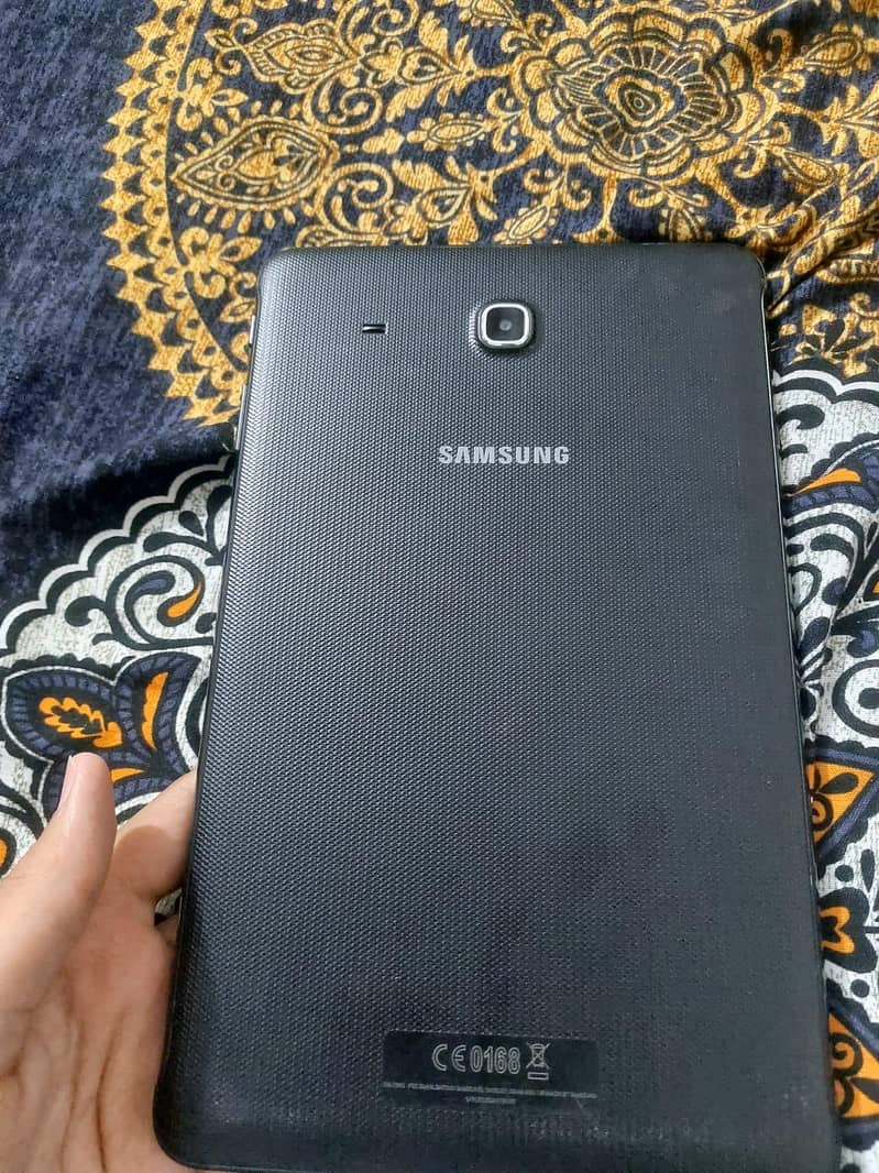 SAMSUNG TAB E 12