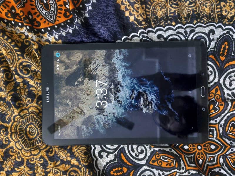 SAMSUNG TAB E 14