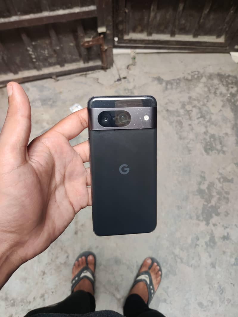 Google Pixel 8 11
