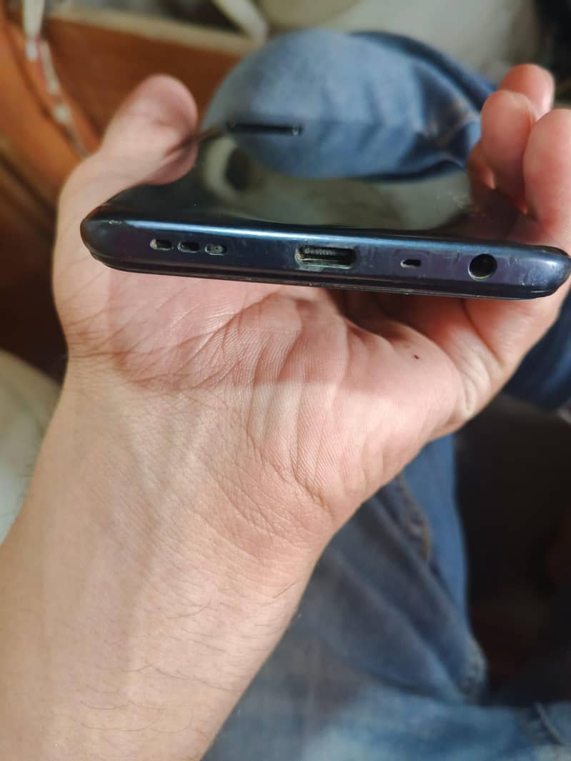 OPPO A54 4