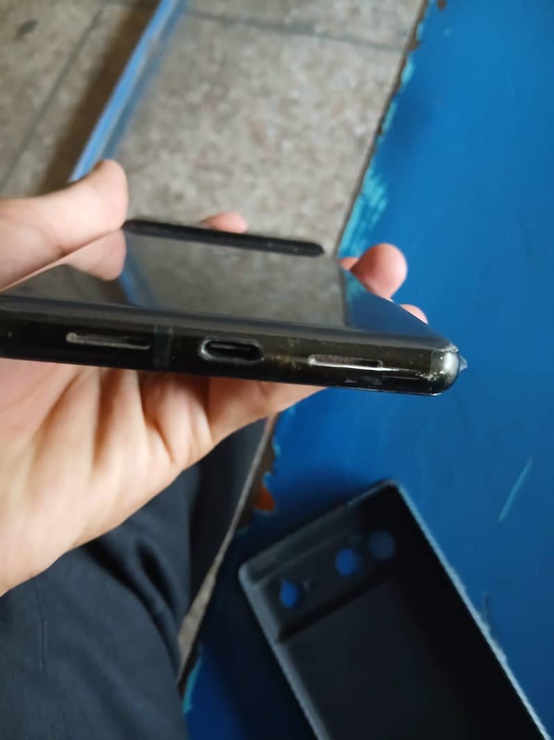 Google Pixel 6 4