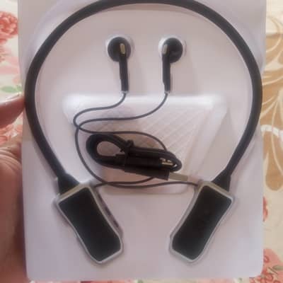 Earphone