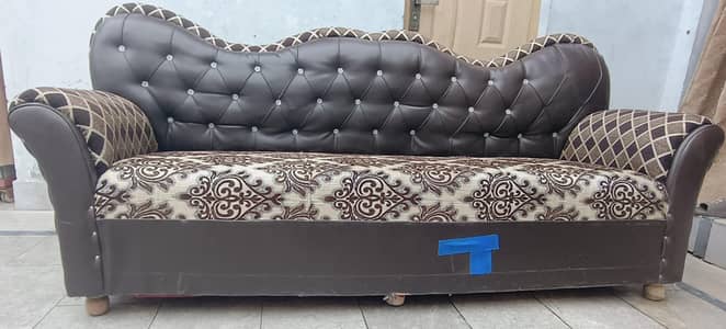 Beautiful 5-Seater Sofa Set for Sale in Kot Addu