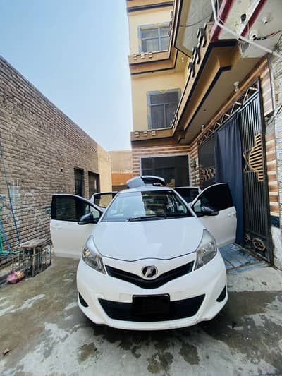 Toyota Vitz 2013