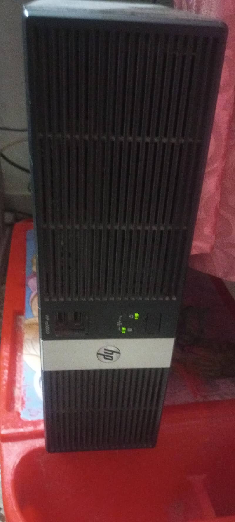 HP Desktop Computer 2