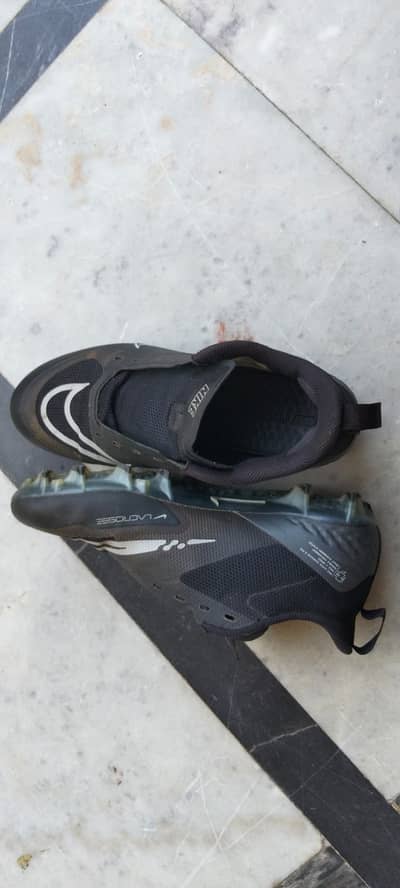 Nike Original Football Shoes. 0370 0050514