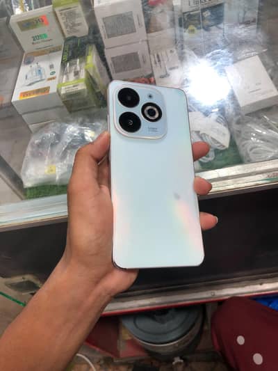 Infinix smart 8 pro 4/128