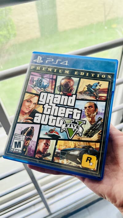 GTA V - PREMIUM EDITION PS4 - EXCELLENT CONDITION