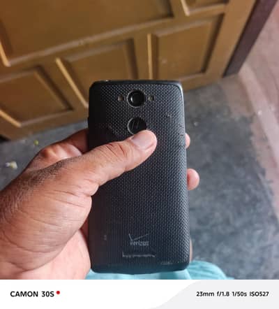 Motorola Droid Turbo
