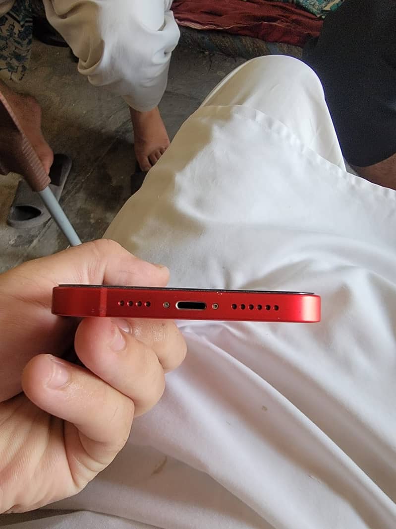 Apple iPhone 14 plus 3