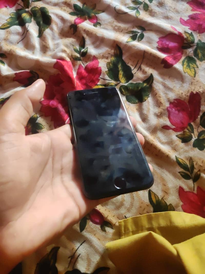 iphone SE 2nd 2