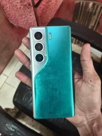 Tecno CAMON 40 Pro
