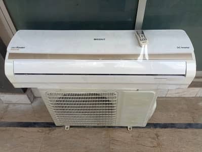 1.5 Ton AC DC Inverter Orient(0336/7070/370)Powerful 1 year warranty