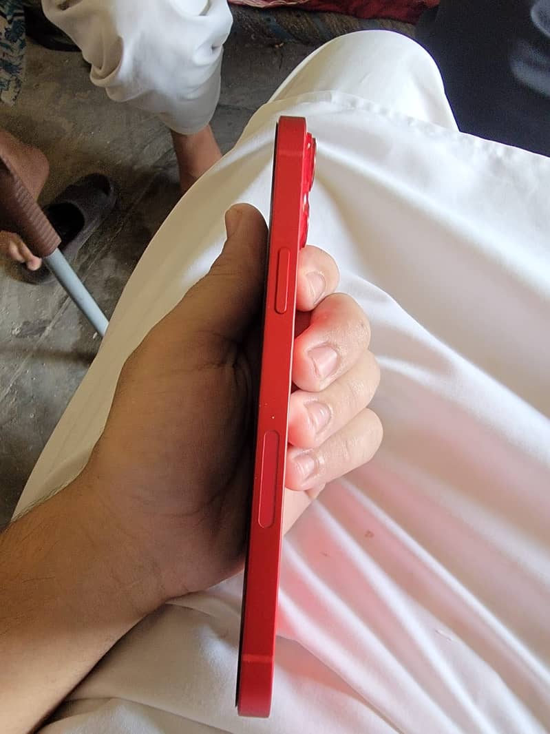Apple iPhone 14 plus 3