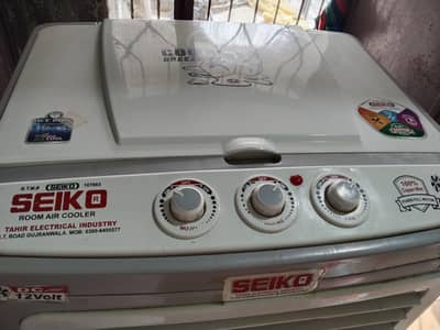 AC DC cooler