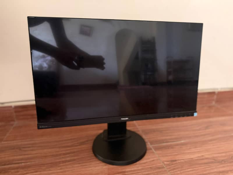 Monitor 1