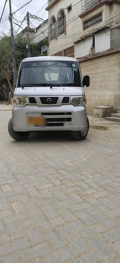 Nissan Clipper 2012