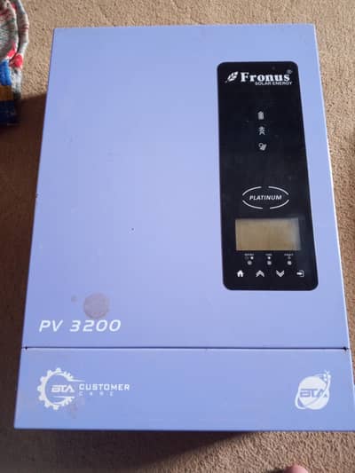 fronus inverter hai fault betry change nh kr Raha hai