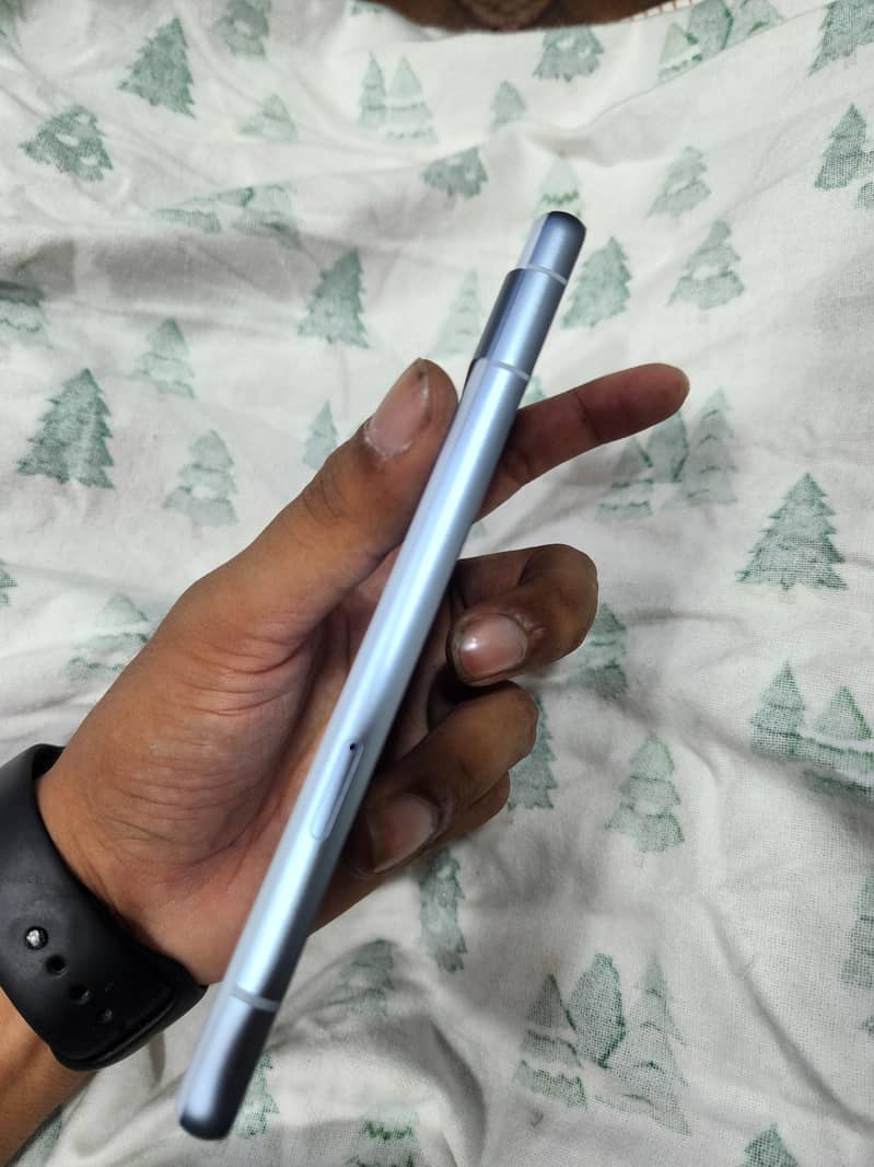 Google Pixel 7a 3