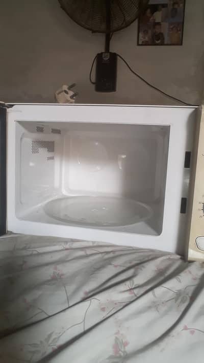 Microwave in good condition