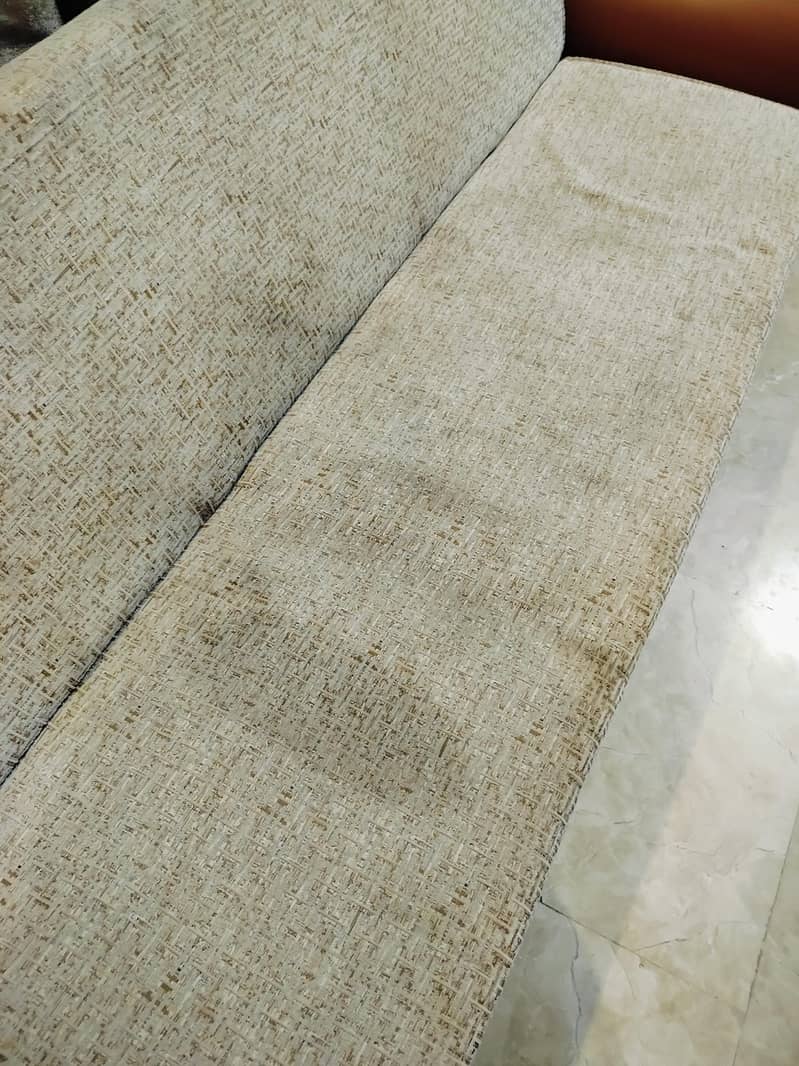 Sofa cum bee 1