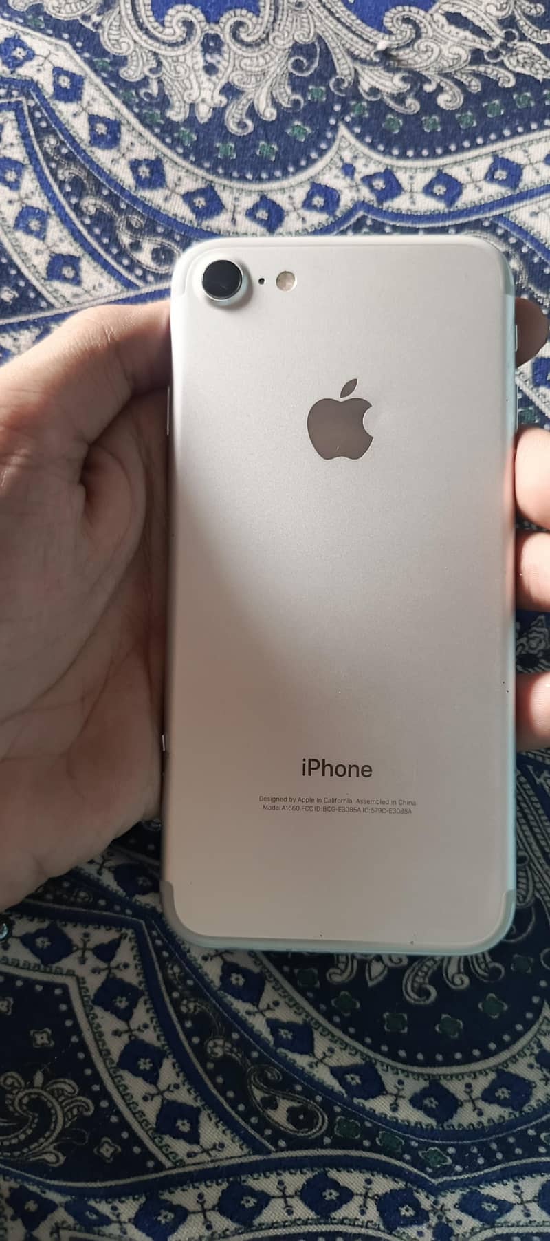 Apple iPhone 7 1
