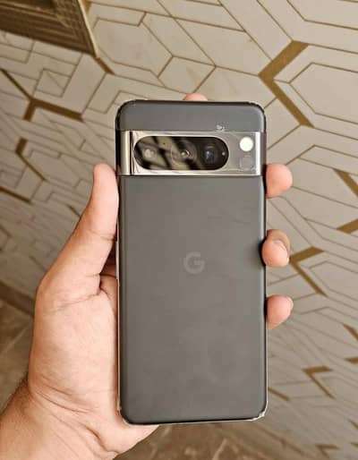 Google Pixel 8 Pro