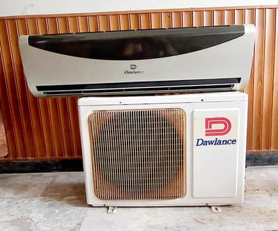 dawlance 1.5 ton  split air conditioner used
