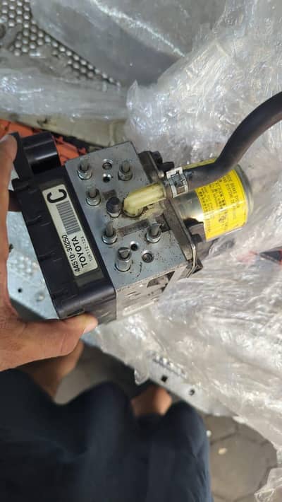 Toyota Camry Crown Alpha Prius Vezel Battery ABS