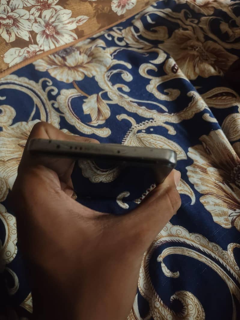 Tecno CAMON 30 2