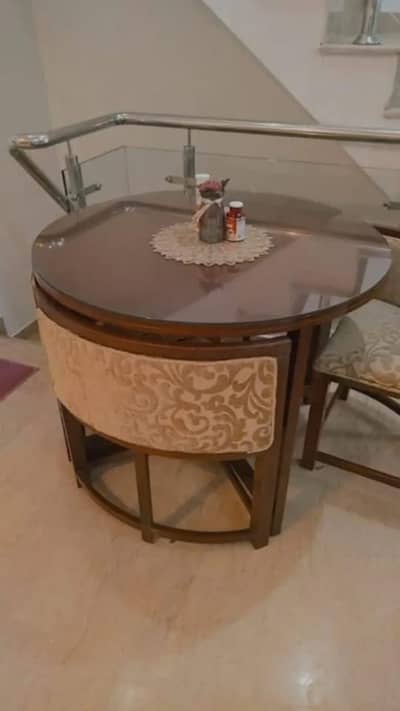 4 seater space saving dinning table