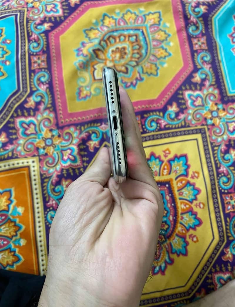 iPhone X 5