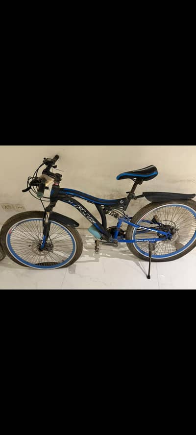 PLUS Mountain Bicycle|Front Suspension|Disc Brakes|Excellent condition