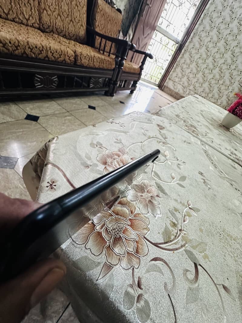 Apple iPhone 7 1