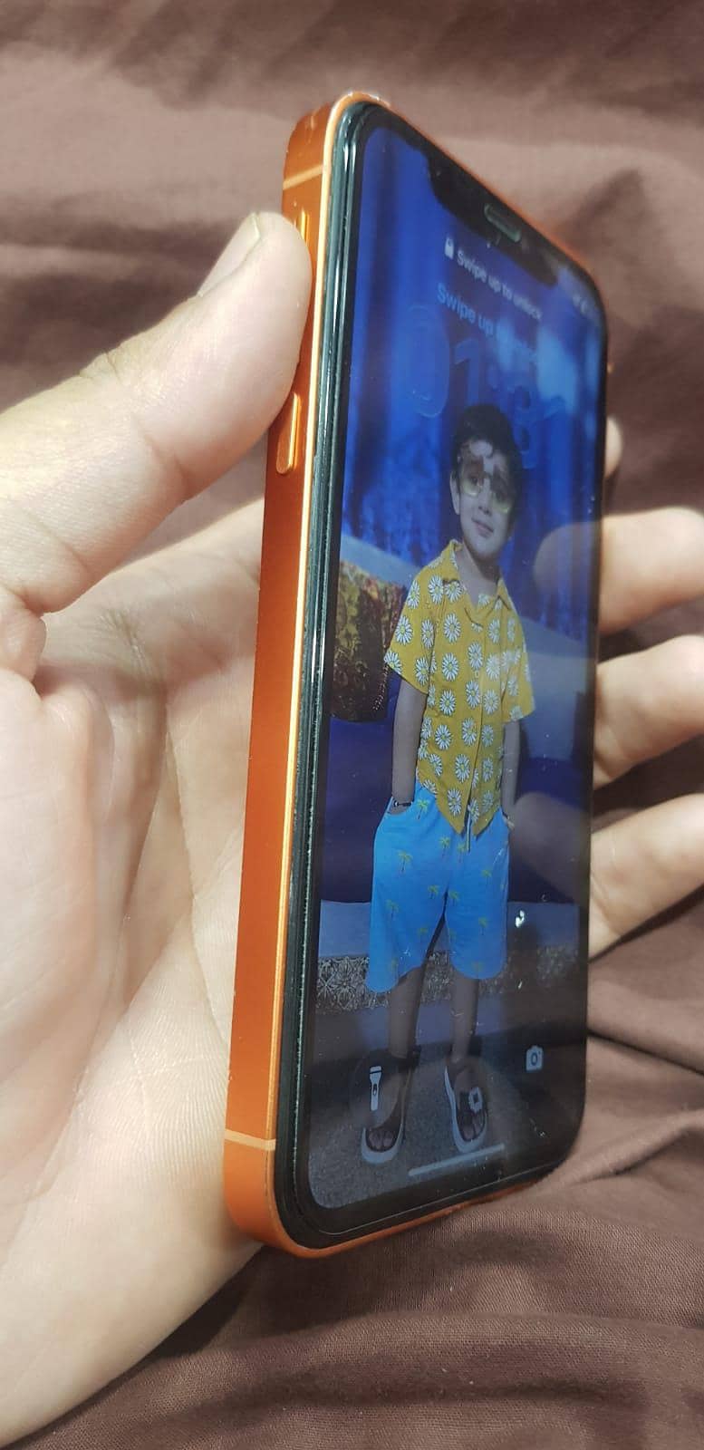 Apple iPhone 11 4