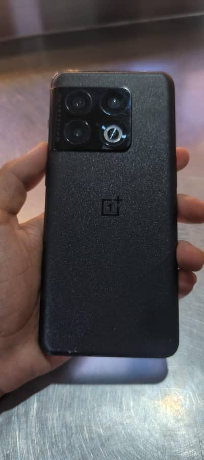 One Plus 10 Pro