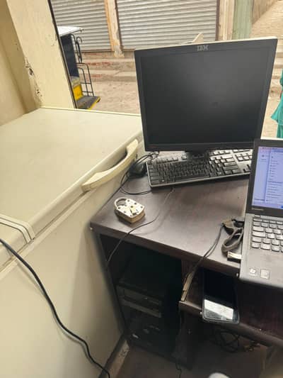 HP Pro Desktop with LCD 8GB DDR3 RAM and a 256GB Hard Drive,