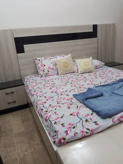 Lasani Bedroom Set