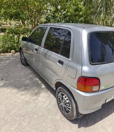 Daihatsu Cuore 2010