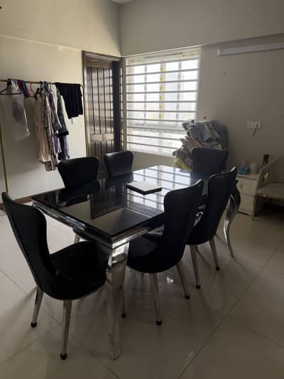 Dining table premium heavy gorilla glass