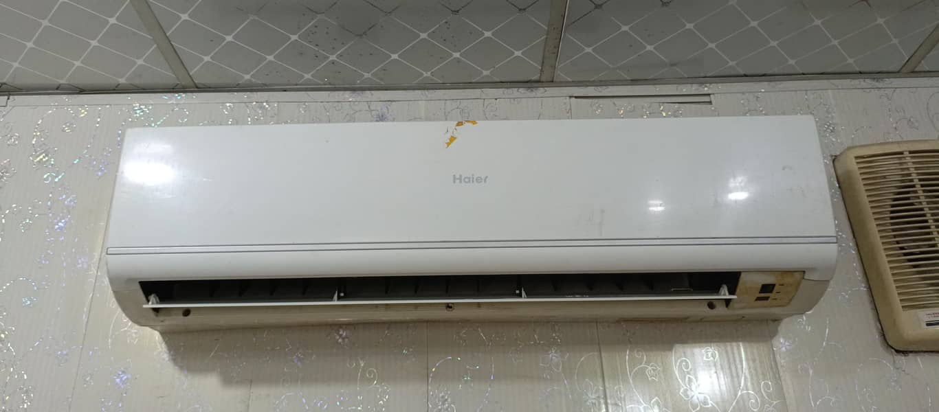 Split AC 1