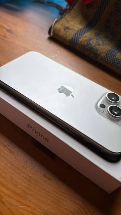 Apple iPhone 15 Pro Max