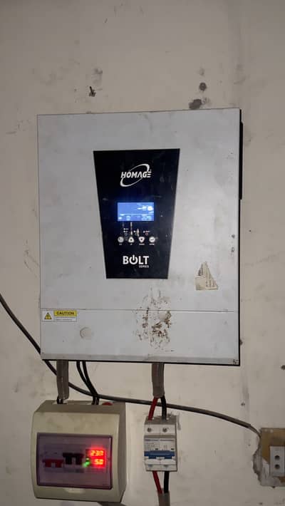 Homage bolt series 4017SCC Inverter 4000W