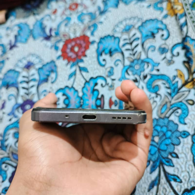 Realme C75 6