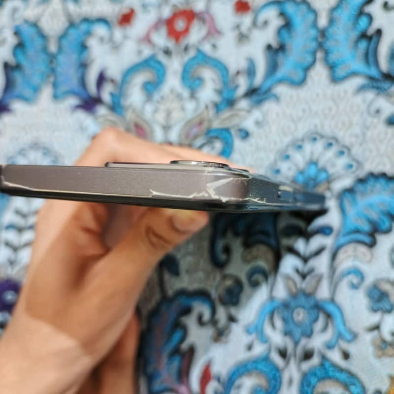 Realme C75 7