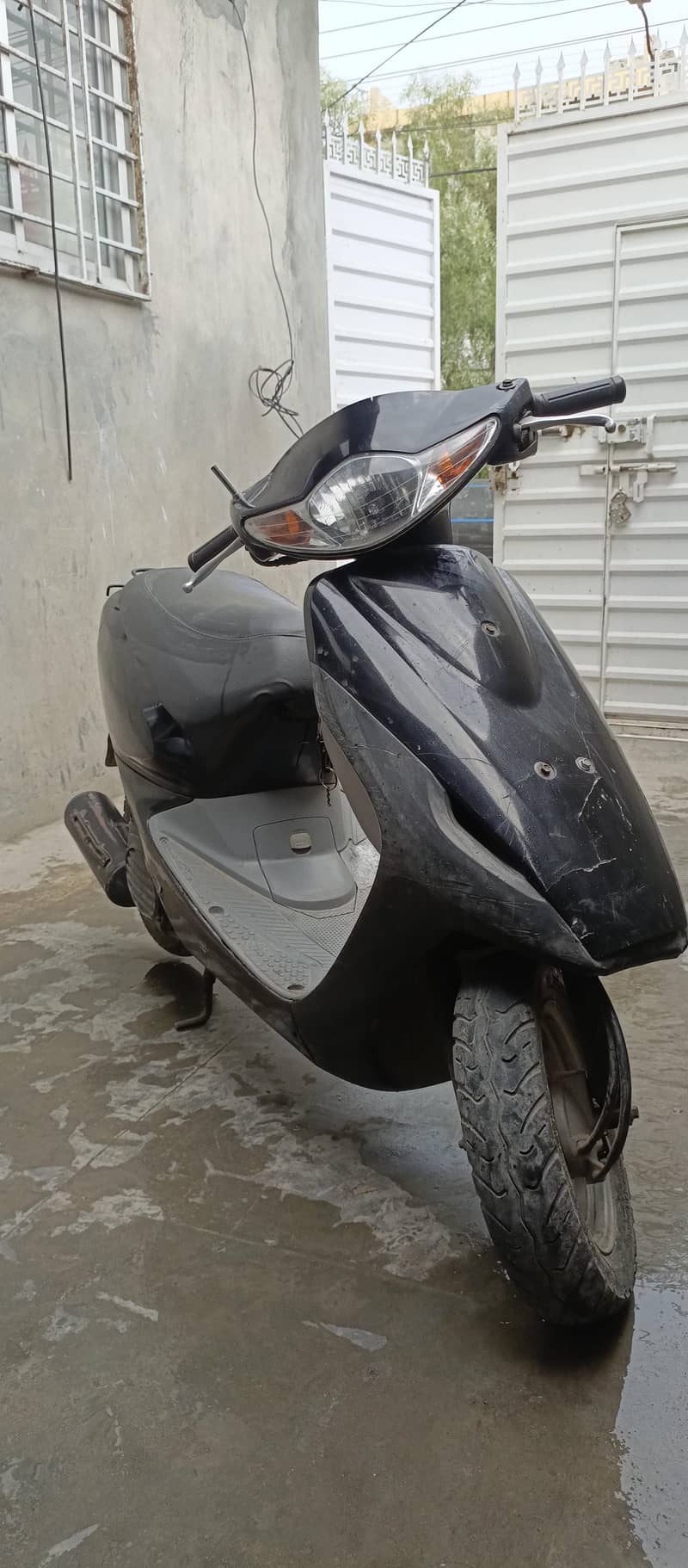 Scooty 0